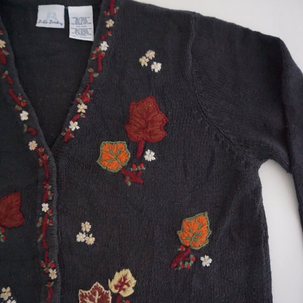 Vntage Bobbie Brooks Charcoal Floral Embroidered Knit Cotton Cottage Cardigan L - Picture 6 of 11